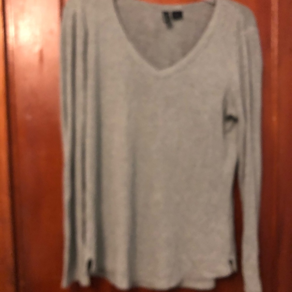 Gray long sleeve top